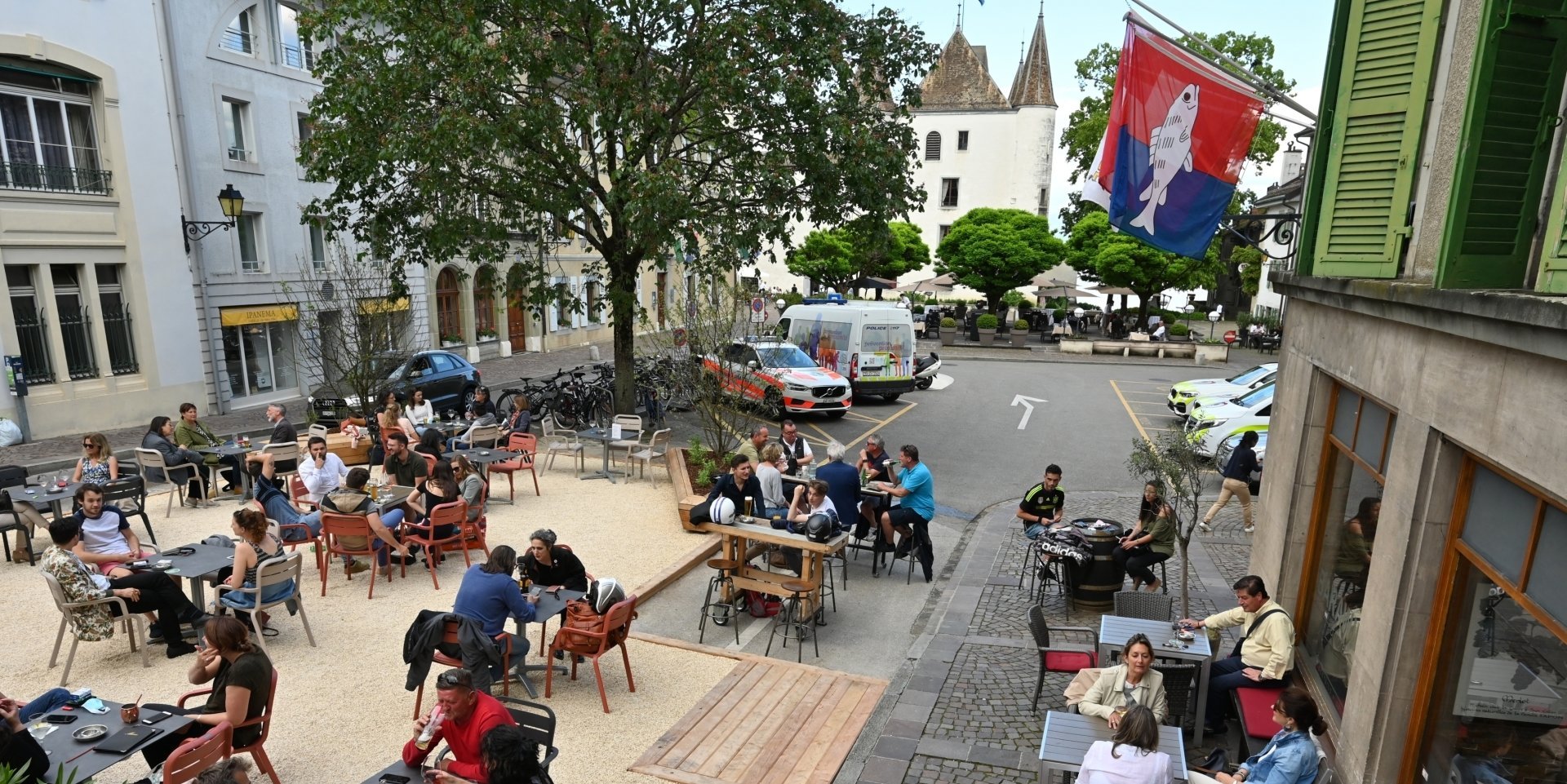 Nyon Place du Château Caves Ouvertes